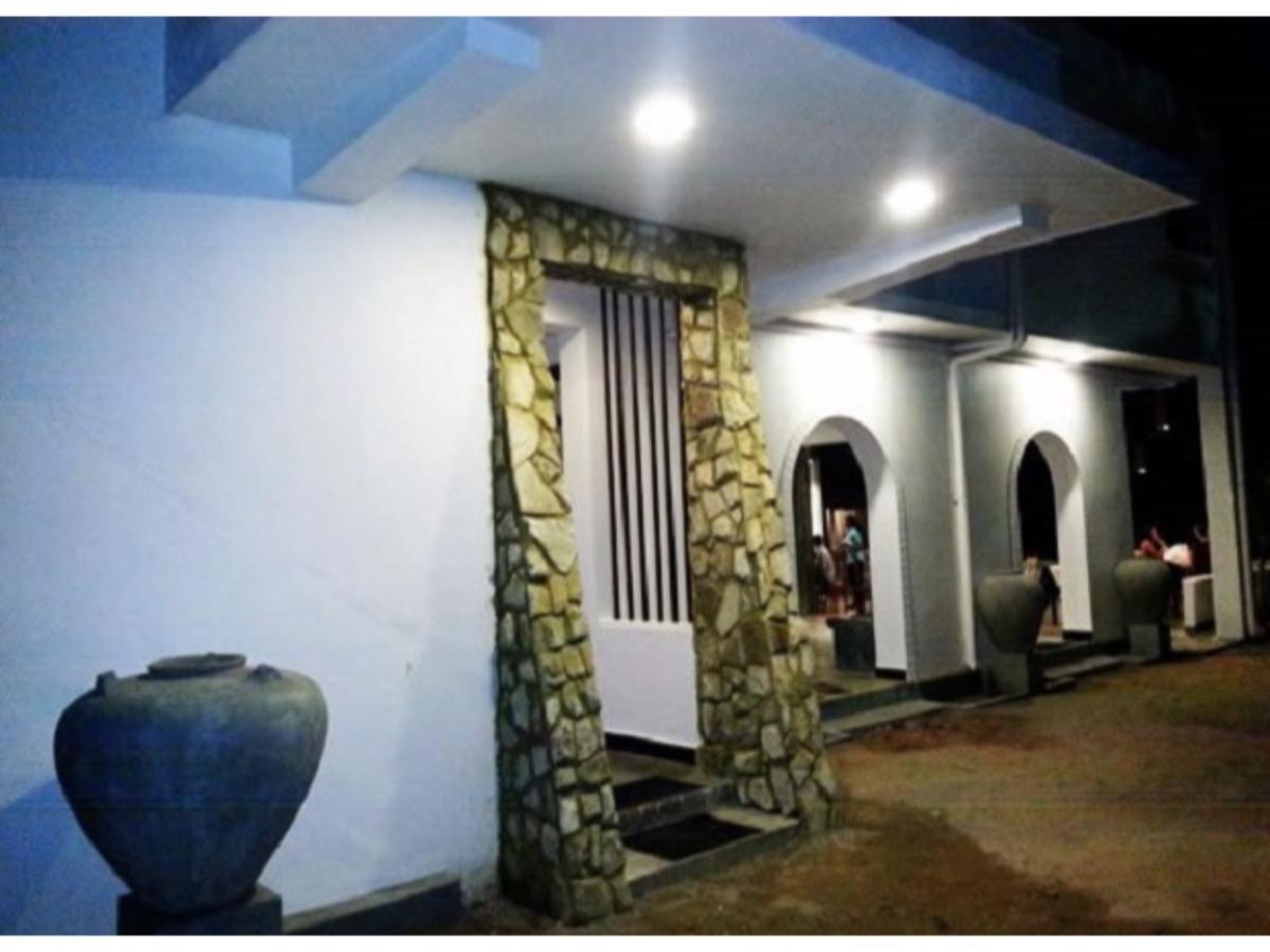 Star Beach Guest House Негомбо Экстерьер фото
