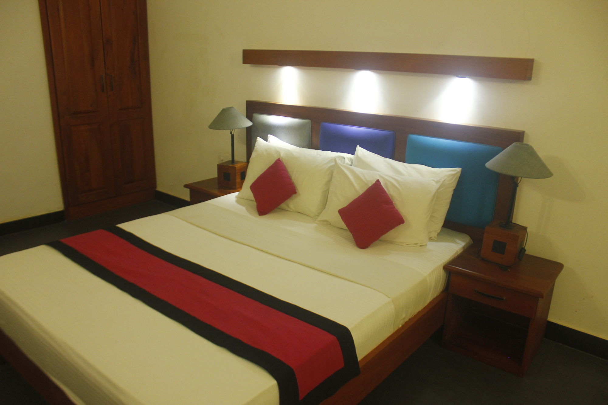 Star Beach Guest House Негомбо Экстерьер фото