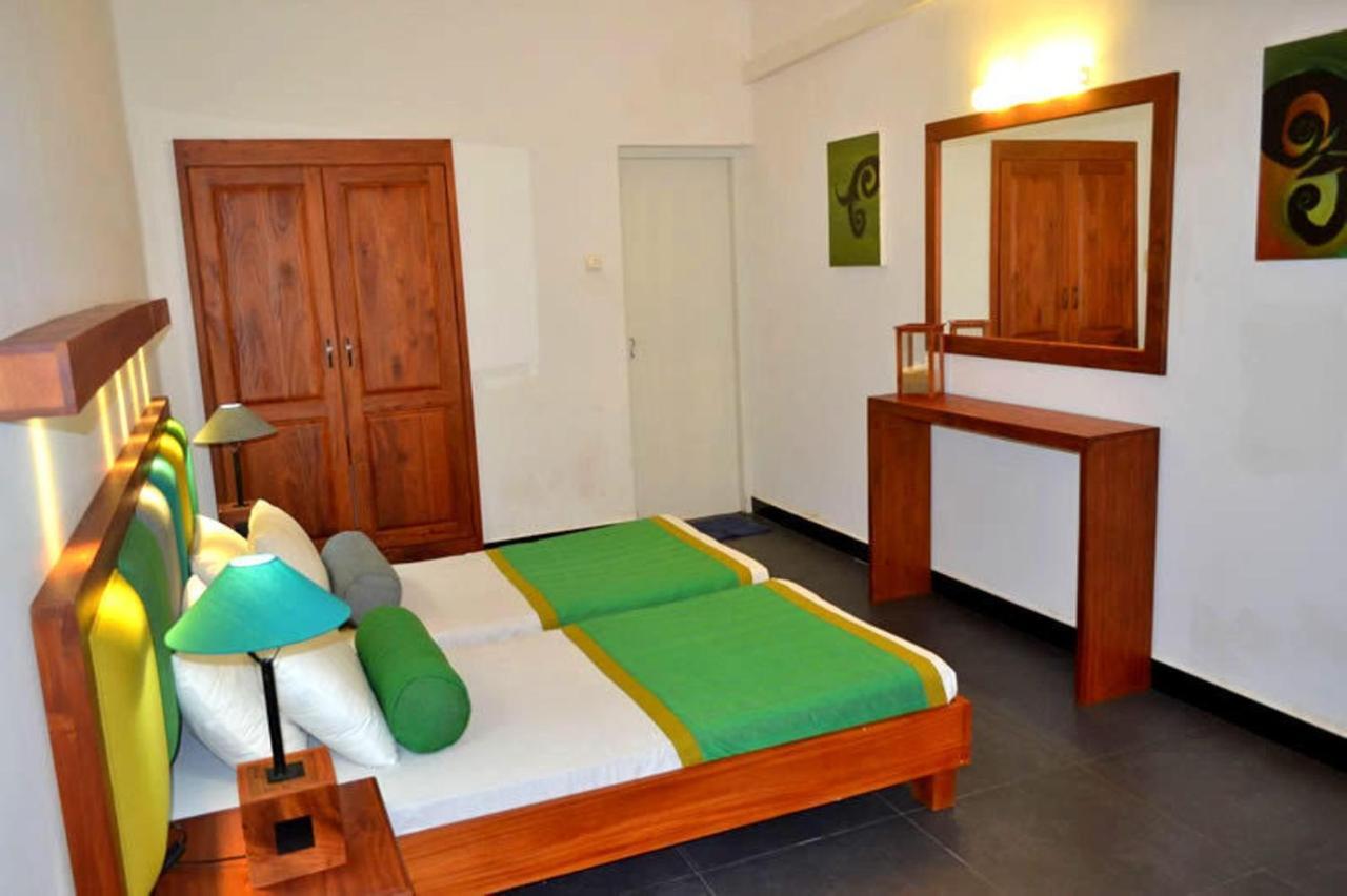 Star Beach Guest House Негомбо Экстерьер фото